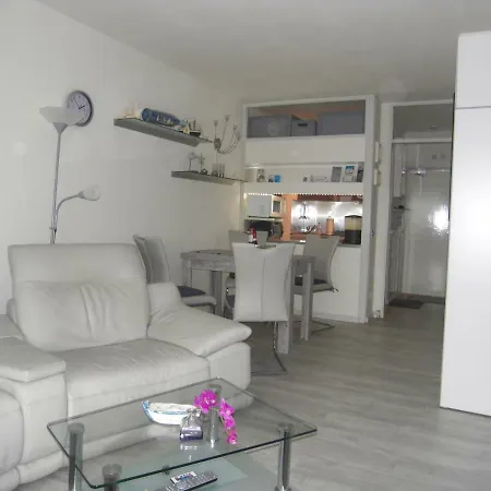 Luette Hoeoeg Apartment
